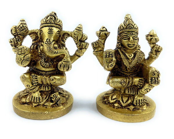 Ashtadhatu Laxmi Ganesh Sitting on Flower Base