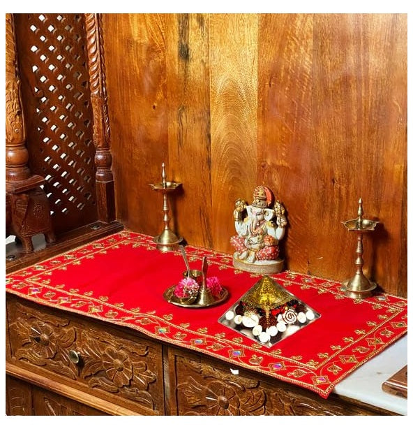 Goddess Laxmi crystal pyramid for positive energy