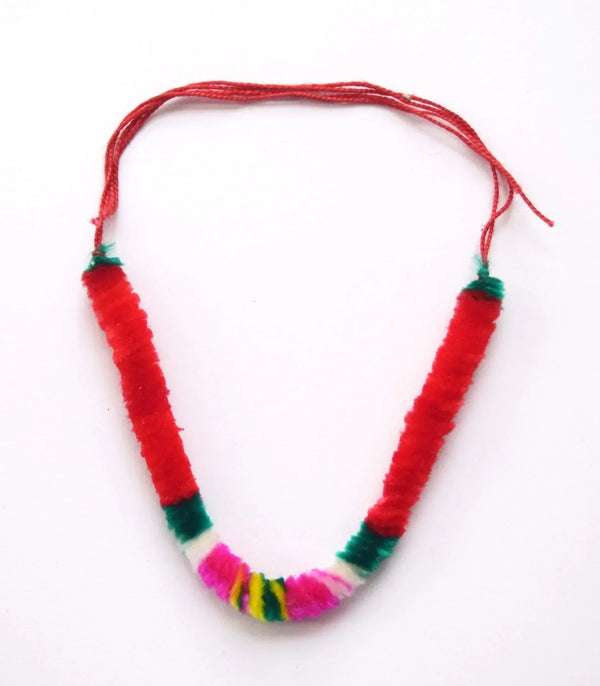 Pavitra ki Mala for Shreeji | Random Colours & Patterns | Traditional Thread Garland for Thakurji, Kanhaji, Deity Adornment in Shravan Maas Size 22 Inch - Achleshwar