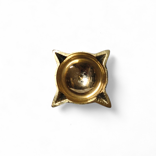 Achleshwar Golden Char Mukhi Brass Diya For Pooja