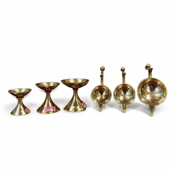 Brass Plain aarti Diya Stand with Handle
