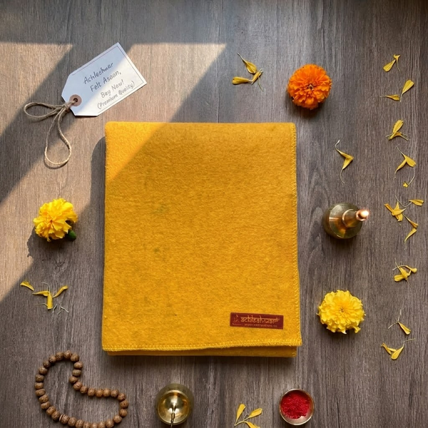 Yellow & White Woolen Pooja Aasan
