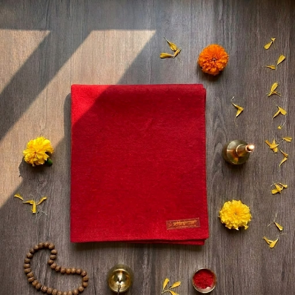 Red Woolen Pooja Aasan