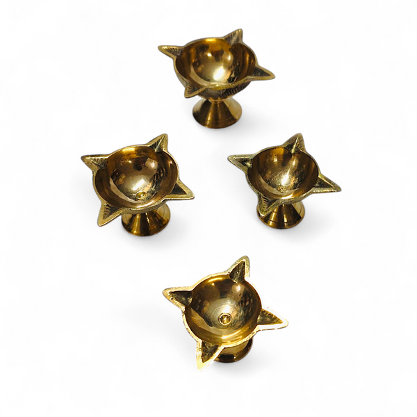 Achleshwar Golden Char Mukhi Brass Diya For Pooja