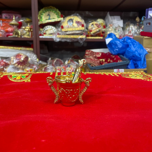 Laddu Gopal Golden Pichkari & Designer Balti Set – Krishna Holi Decoration