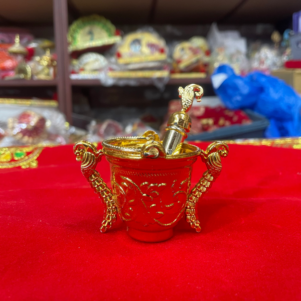 Laddu Gopal Golden Pichkari & Designer Balti Set – Krishna Holi Decoration